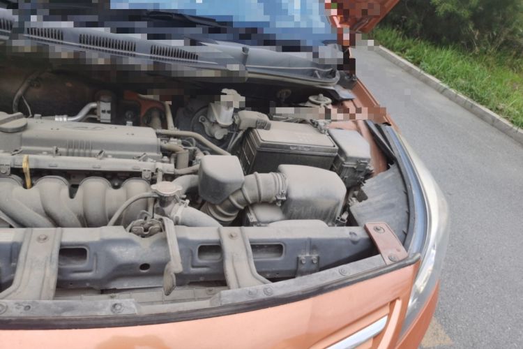 Used Hyundai Verna Ray 2014 1.4L Manual GLX Engine Bay Left
