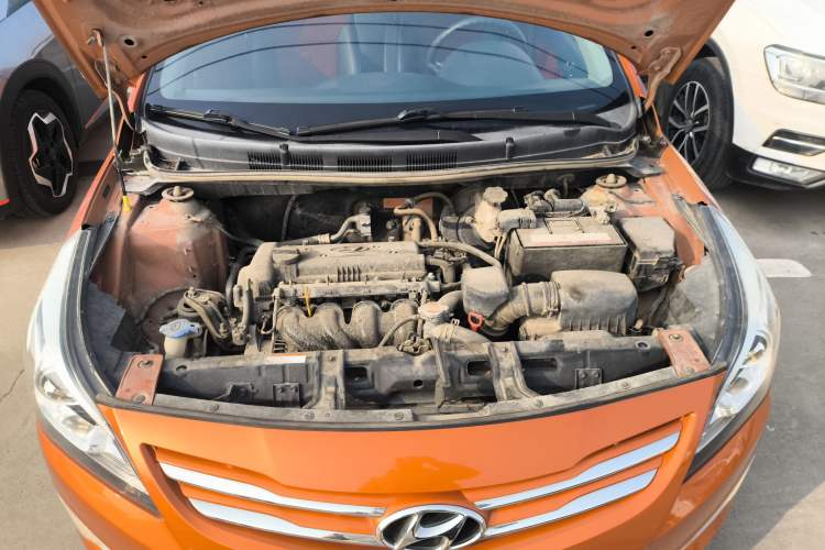 Used Hyundai Verna Ray 2014 1.6L Automatic TOP Engine Bay