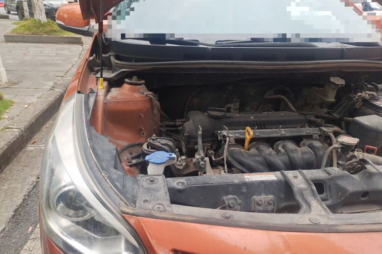 Used Hyundai Verna Ray 2014 1.6L Automatic TOP Engine Bay Right