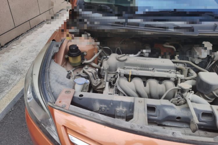 Used Hyundai Verna Ray 2014 1.4L Manual GLX Engine Bay Right