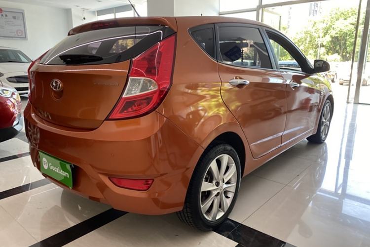 Used Hyundai Verna Ray 2014 1.4L Automatic TOP Exterior 3