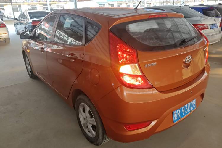 Used Hyundai Verna Ray 2014 1.4L Manual GLX Exterior 3