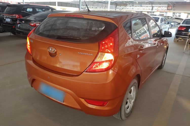 Used Hyundai Verna Ray 2014 1.4L Manual GLX Exterior 5