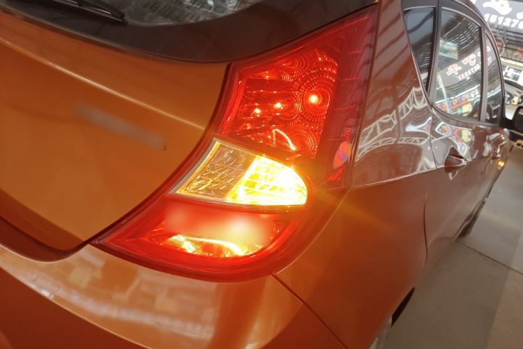 Used Hyundai Verna Ray 2014 1.4L Manual GLX Exterior 6