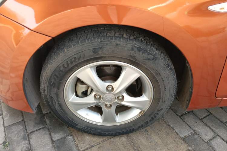 Used Hyundai Verna Ray 2014 1.4L Automatic GLX Exterior 7