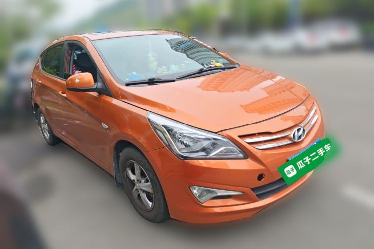 Used Hyundai Verna Ray 2014 1.4L Automatic GLX Front Right 45 Deg