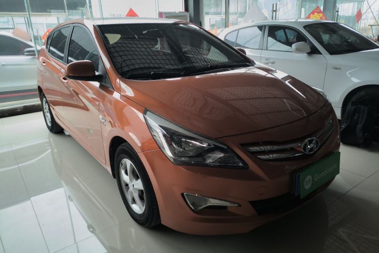 Used Hyundai Verna Ray 2014 1.4L Automatic GLX Front Right 45 Deg