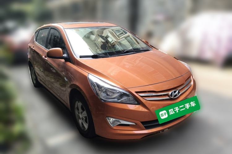 Used Hyundai Verna Ray 2014 1.4L Automatic GLX Front Right 45 Deg