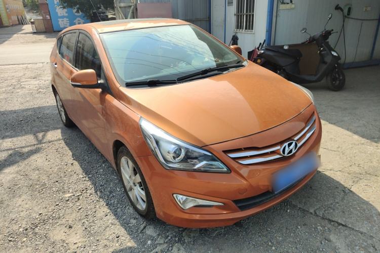Used Hyundai Verna Ray 2014 1.6L Automatic TOP Front Right 45 Deg