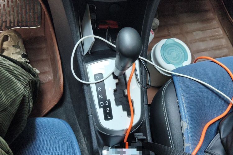 Used Hyundai Verna Ray 2014 1.4L Automatic GLX Gear Lever