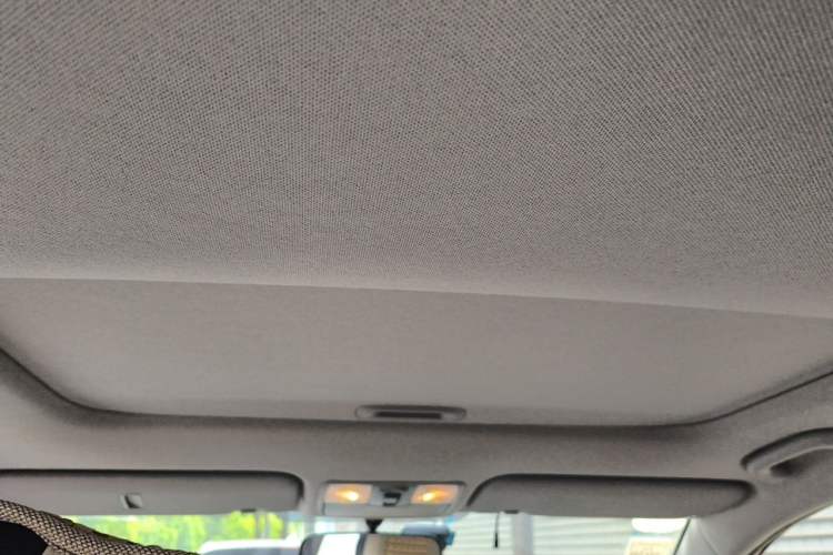 Used Hyundai Verna Ray 2014 1.4L Manual GLX Headliner