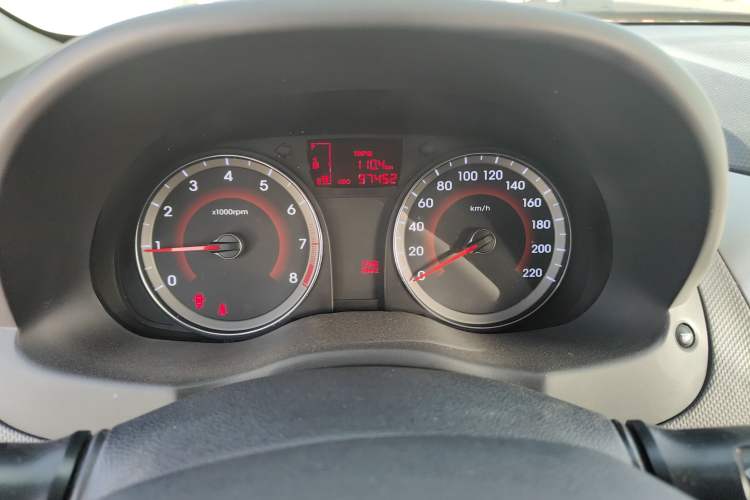 Used Hyundai Verna Ray 2014 1.4L Manual GLX Instrument Cluster