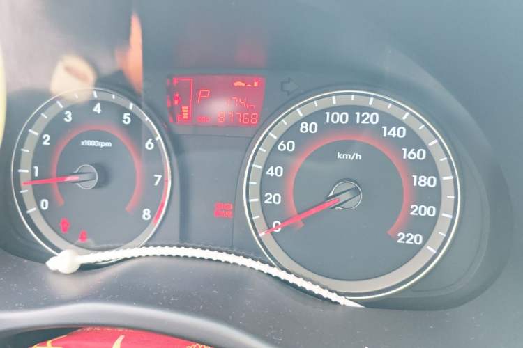 Used Hyundai Verna Ray 2014 1.4L Automatic GLX Instrument Cluster