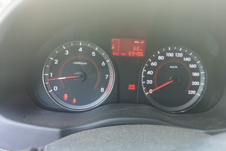 Used Hyundai Verna Ray 2014 1.4L Manual GLX Instrument Cluster