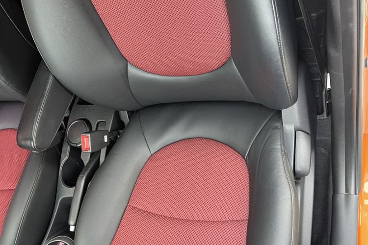 Used Hyundai Verna Ray 2014 1.6L Automatic TOP Interior 10