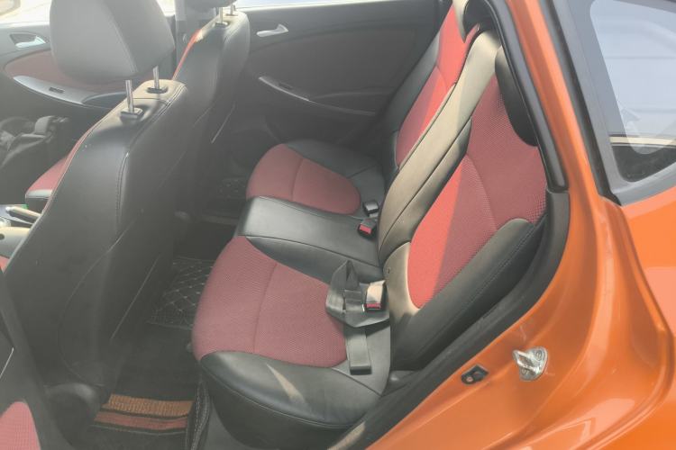 Used Hyundai Verna Ray 2014 1.6L Automatic TOP Interior 4