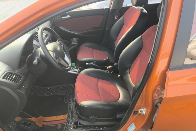 Used Hyundai Verna Ray 2014 1.6L Automatic TOP Left Front Seat