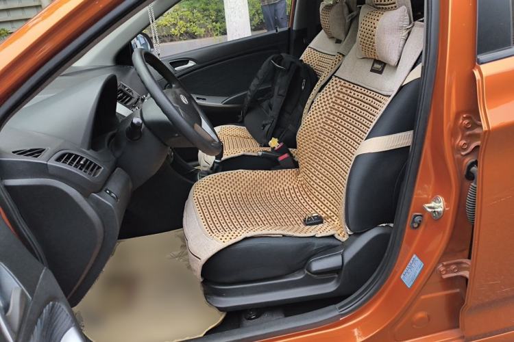 Used Hyundai Verna Ray 2014 1.4L Manual GLX Left Front Seat