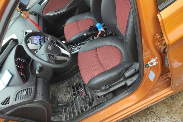 Used Hyundai Verna Ray 2014 1.6L Automatic TOP Left Front Seat