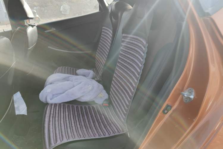 Used Hyundai Verna Ray 2014 1.4L Manual GLX Left Rear Seat