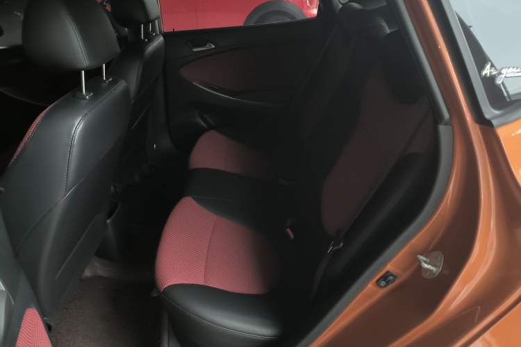Used Hyundai Verna Ray 2014 1.4L Automatic GLX Left Rear Seat