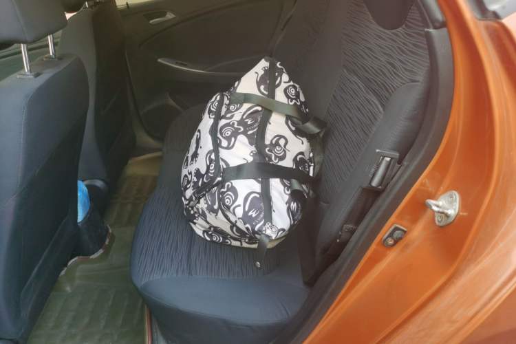 Used Hyundai Verna Ray 2014 1.4L Manual GLX Left Rear Seat