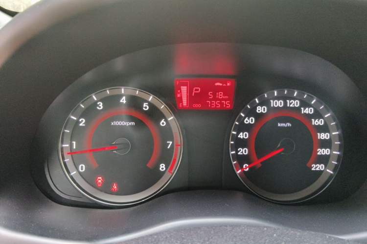 Used Hyundai Verna Ray 2014 1.4L Automatic GLX Odometer Close Up