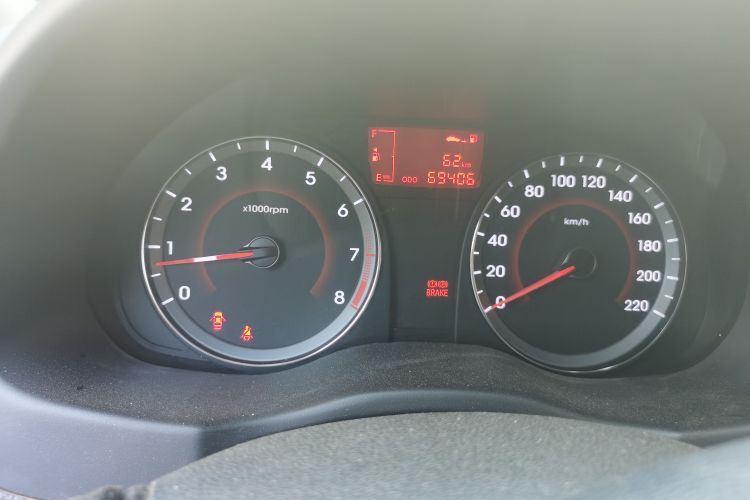 Used Hyundai Verna Ray 2014 1.4L Manual GLX Odometer Close Up