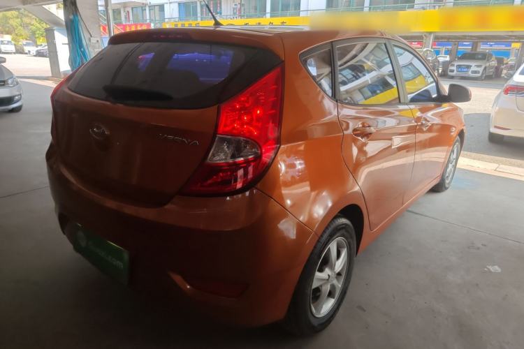 Used Hyundai Verna Ray 2014 1.4L Automatic GLX Rear Right 45 Deg