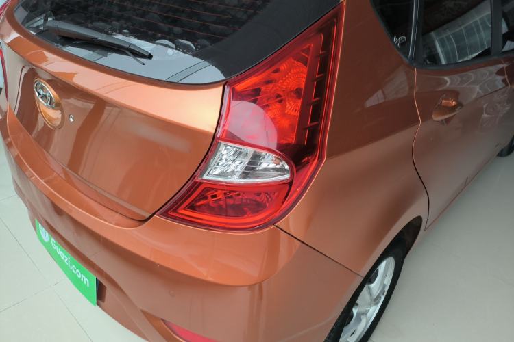 Used Hyundai Verna Ray 2014 1.4L Automatic GLX Right Rear Taillight