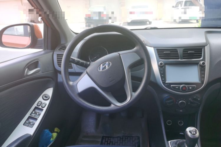 Used Hyundai Verna Ray 2014 1.4L Manual GLX Steering Wheel
