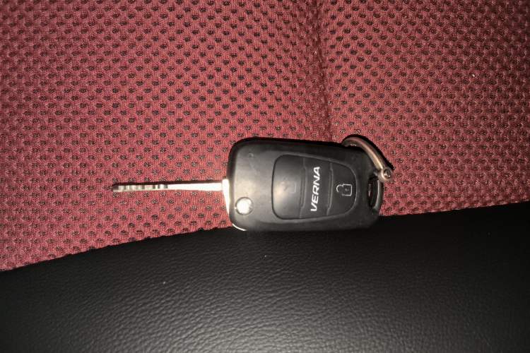 Used Hyundai Verna Ray 2014 1.4L Automatic GLX Vehicle Key