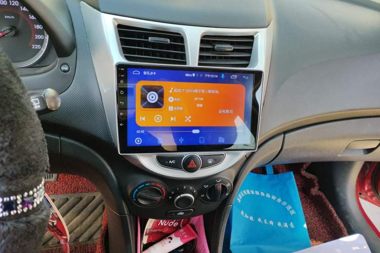 Used Hyundai Verna Ray 2016 1.4L Automatic Leading-Edge GLX Audio And AC Panel