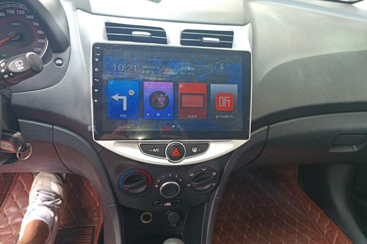 Used Hyundai Verna Ray 2016 1.4L Automatic Leading-Edge GLX Audio And AC Panel