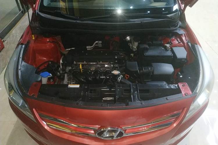 Used Hyundai Verna Ray 2016 1.4L Automatic Leading-Edge GLX Engine Bay