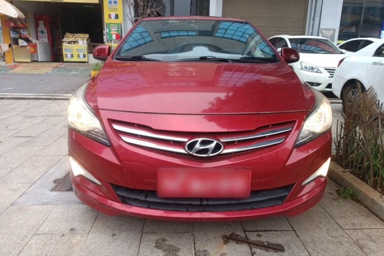 Used Hyundai Verna Ray 2016 1.4L Automatic Leading-Edge GLX Exterior 1