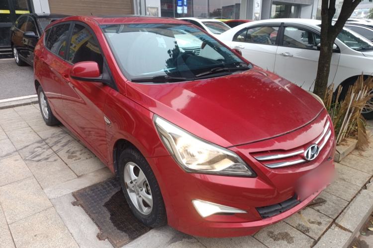 Used Hyundai Verna Ray 2016 1.4L Automatic Leading-Edge GLX Exterior 2