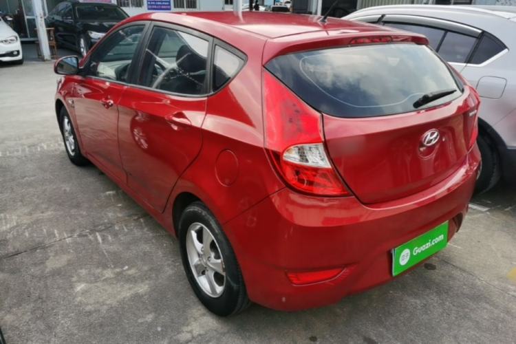 Used Hyundai Verna Ray 2016 1.4L Automatic Leading-Edge GLX Exterior 2