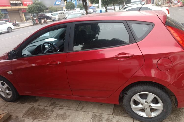 Used Hyundai Verna Ray 2016 1.4L Automatic Leading-Edge GLX Exterior 3