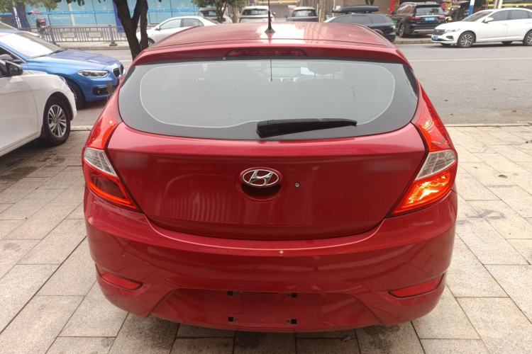 Used Hyundai Verna Ray 2016 1.4L Automatic Leading-Edge GLX Exterior 4