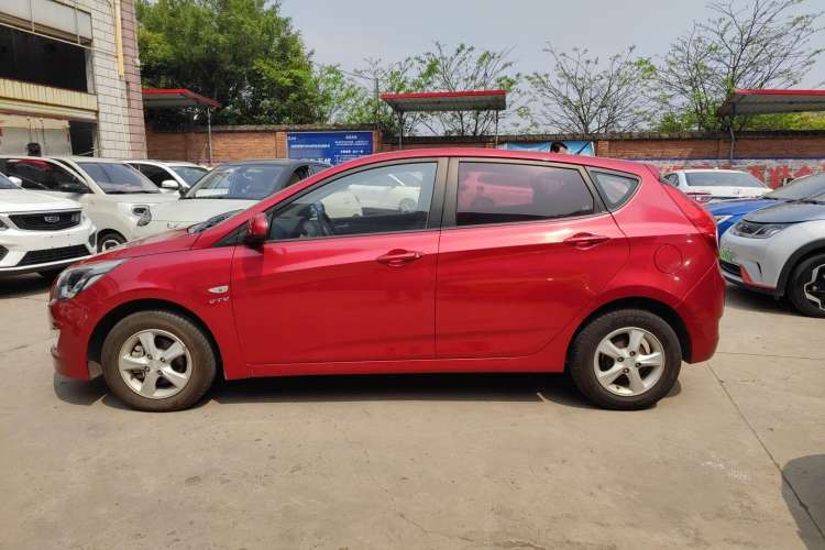 Used Hyundai Verna Ray 2016 1.4L Automatic Leading-Edge GLX Exterior 5