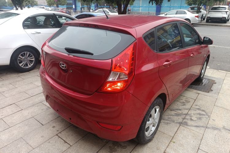 Used Hyundai Verna Ray 2016 1.4L Automatic Leading-Edge GLX Exterior 5