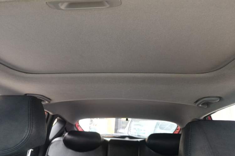 Used Hyundai Verna Ray 2016 1.4L Automatic Leading-Edge GLX Headliner