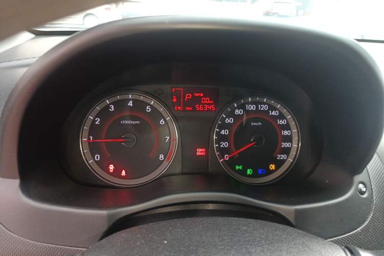 Used Hyundai Verna Ray 2016 1.4L Automatic Leading-Edge GLX Instrument Cluster