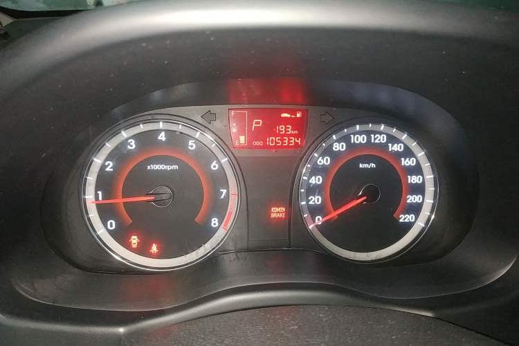 Used Hyundai Verna Ray 2016 1.4L Automatic Leading-Edge GLX Instrument Cluster
