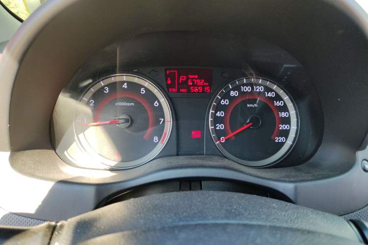 Used Hyundai Verna Ray 2016 1.4L Automatic Leading-Edge GLX Instrument Cluster