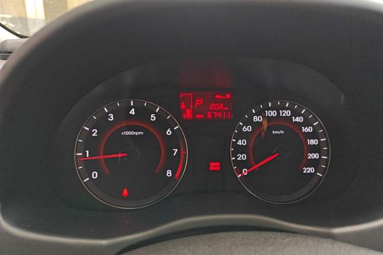 Used Hyundai Verna Ray 2016 1.4L Automatic Leading-Edge GLX Instrument Cluster