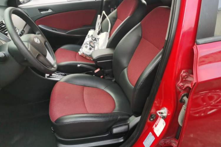 Used Hyundai Verna Ray 2016 1.4L Automatic Leading-Edge GLX Left Front Seat