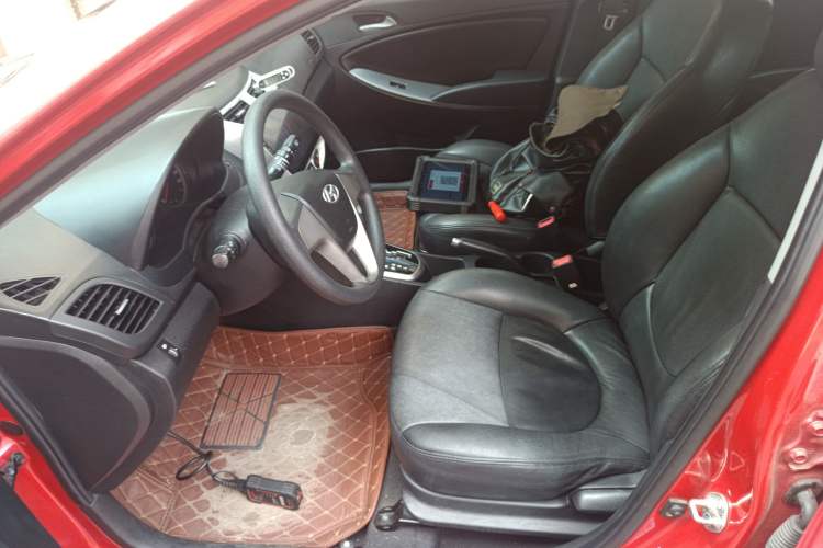 Used Hyundai Verna Ray 2016 1.4L Automatic Leading-Edge GLX Left Front Seat