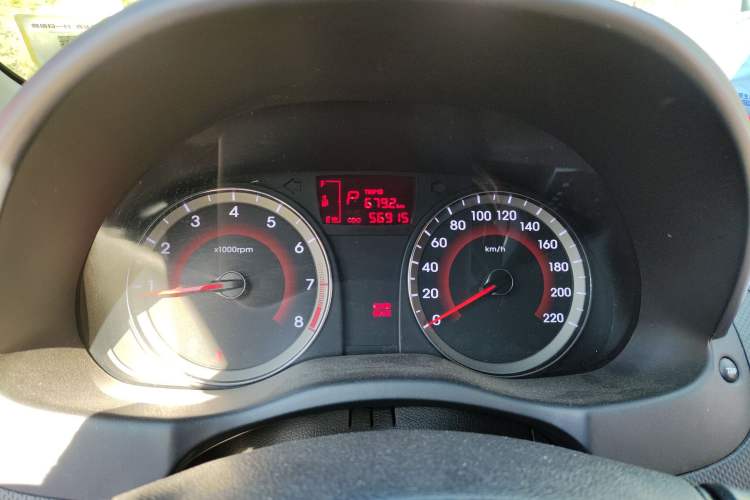 Used Hyundai Verna Ray 2016 1.4L Automatic Leading-Edge GLX Odometer Close Up